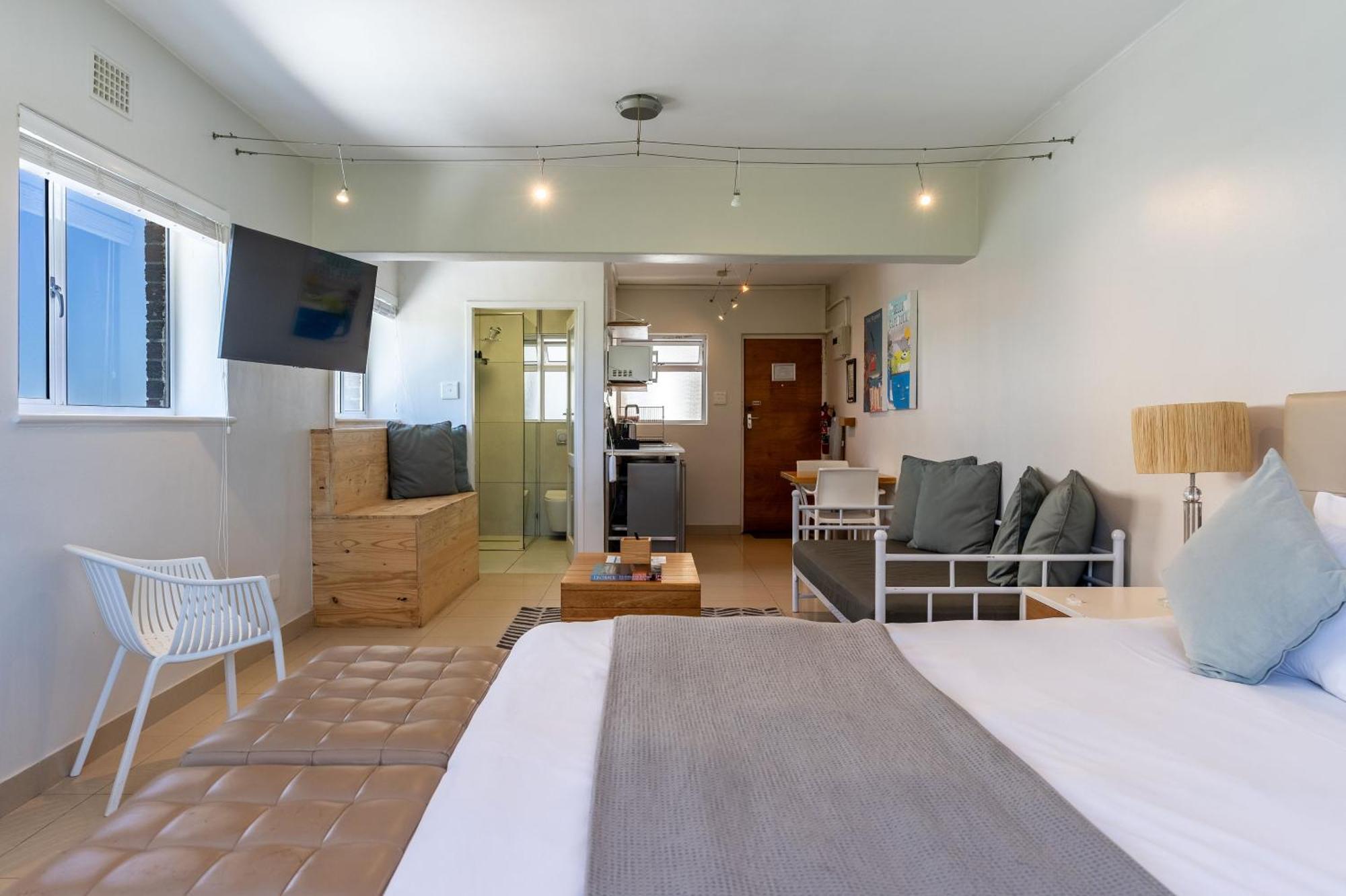Mouille Point Places - Studios & Apartments Cape Town Room photo